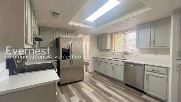 8311 Shallow Creek Dr - Photo 2 of 18