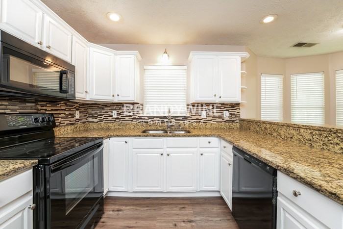 115 Shelby Oaks Trl - Photo 7 of 22