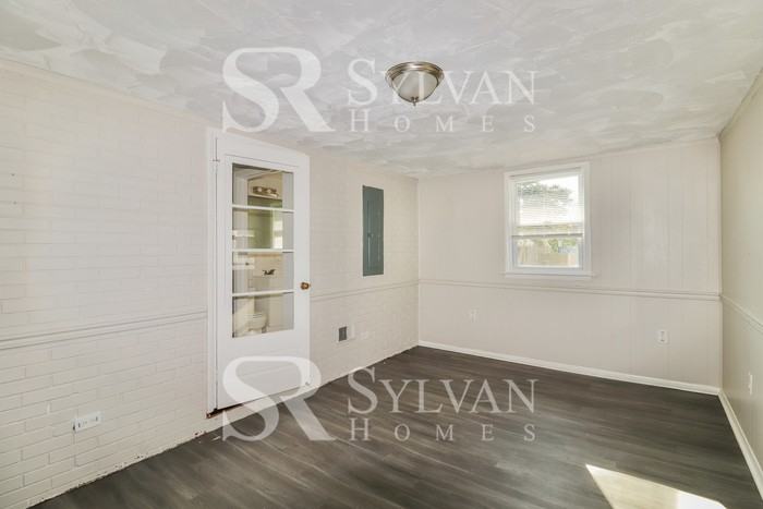 270 Mayo Rd - Photo 4 of 16