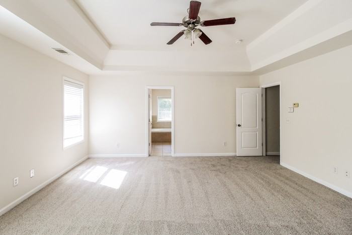 3951 Lucas Ln - Photo 7 of 15