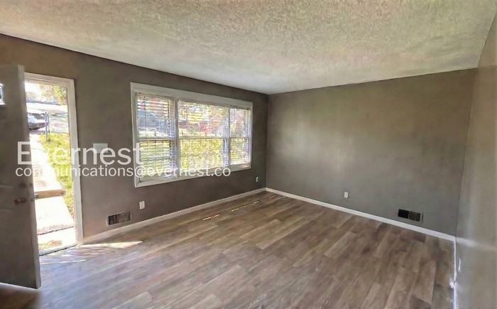 1816 Damon Cir - Photo 4 of 19