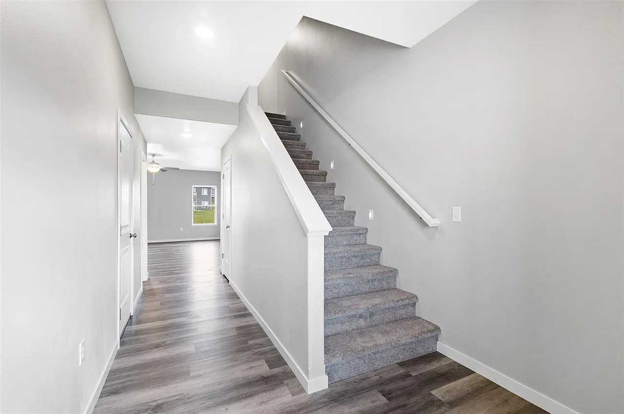 1435 Winterberry Ln #NA - Photo 2 of 19