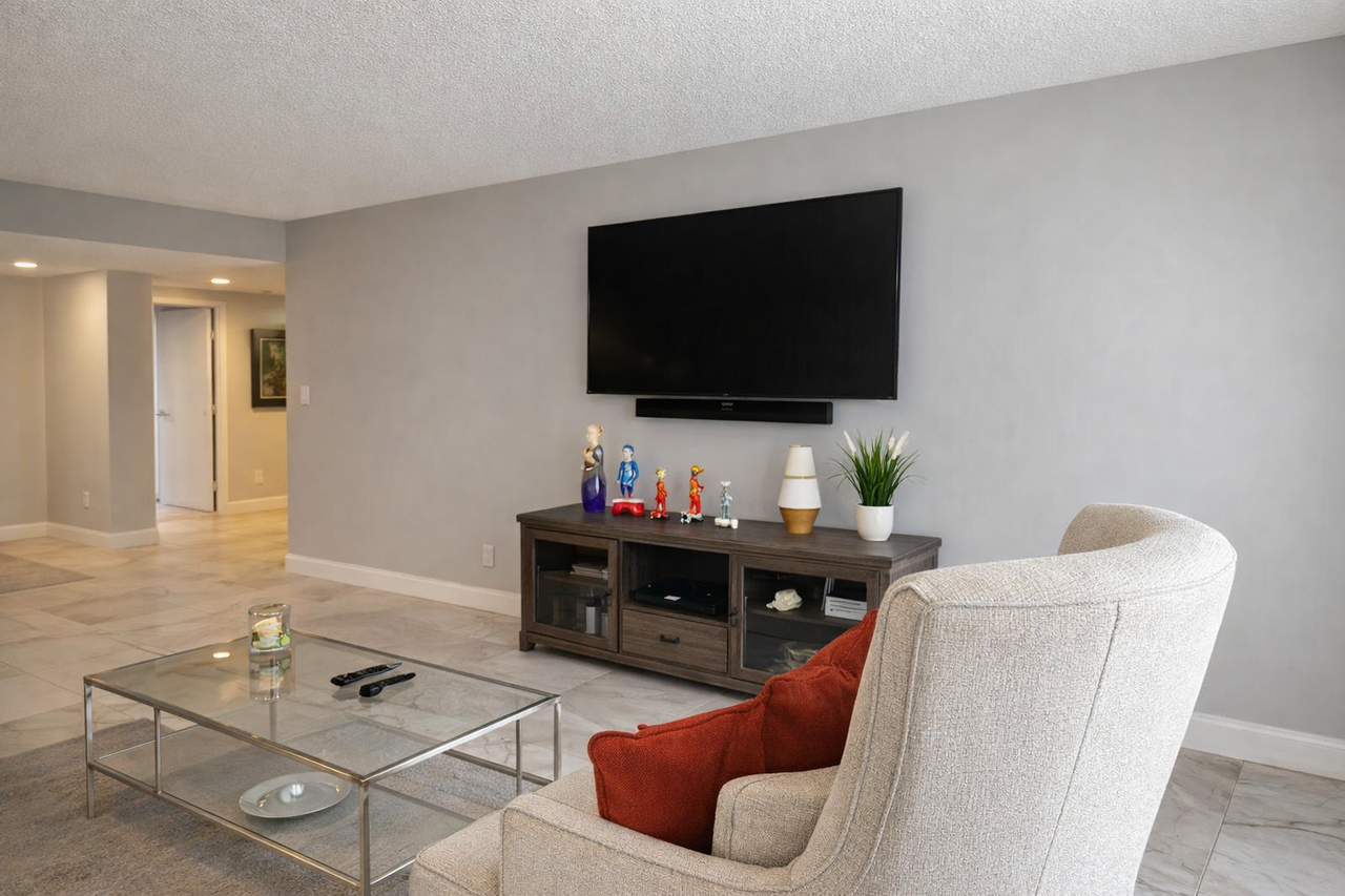 6698 N 10th Ave Avenue #116 - Photo 3 of 10