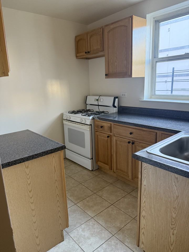 2017 Continental Ave #3 - Photo 2 of 5