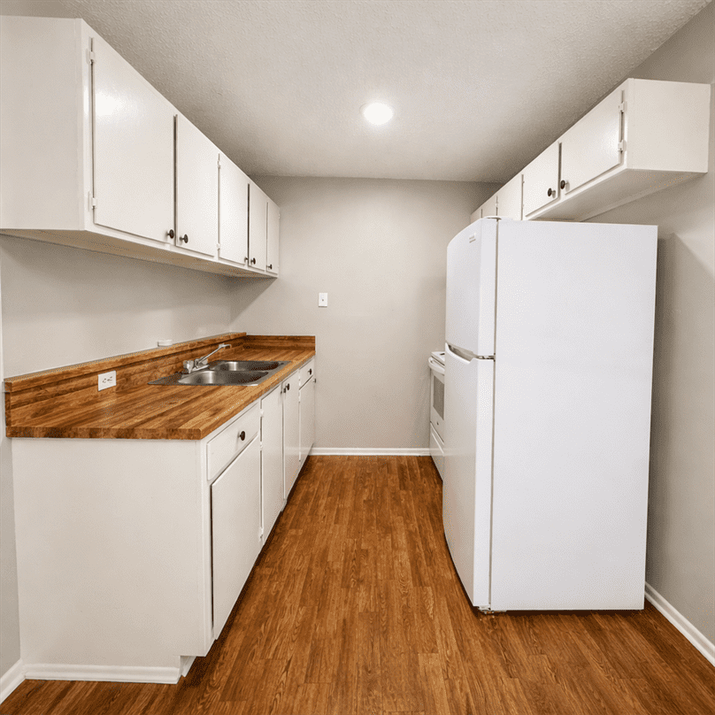 515 Humble Ave #308 - Photo 2 of 19