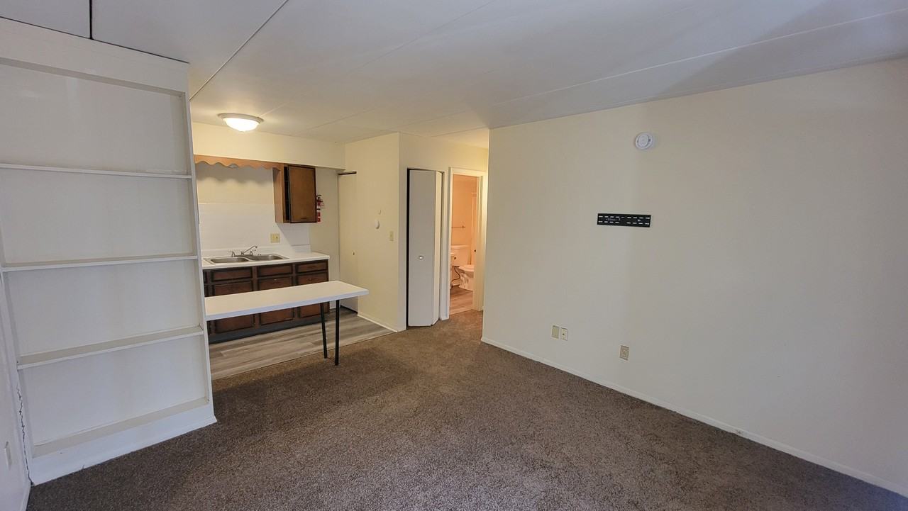 409 Sherman St #4 - Photo 3 of 6