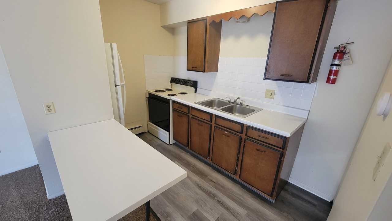 409 Sherman St #4 - Photo 4 of 6