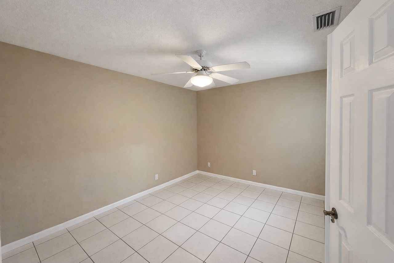 3228 Jog Park Dr #3012 - Photo 4 of 11