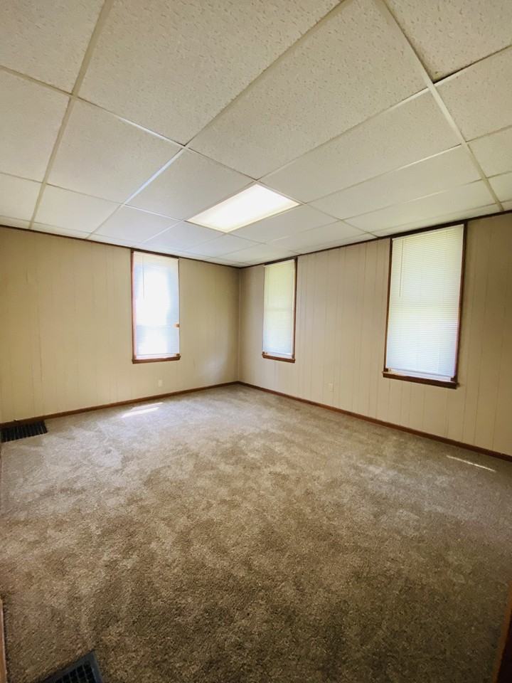 628 Garfield Ave Sw #NA - Photo 2 of 10