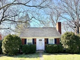 featured image of 815 Locust Ave #B