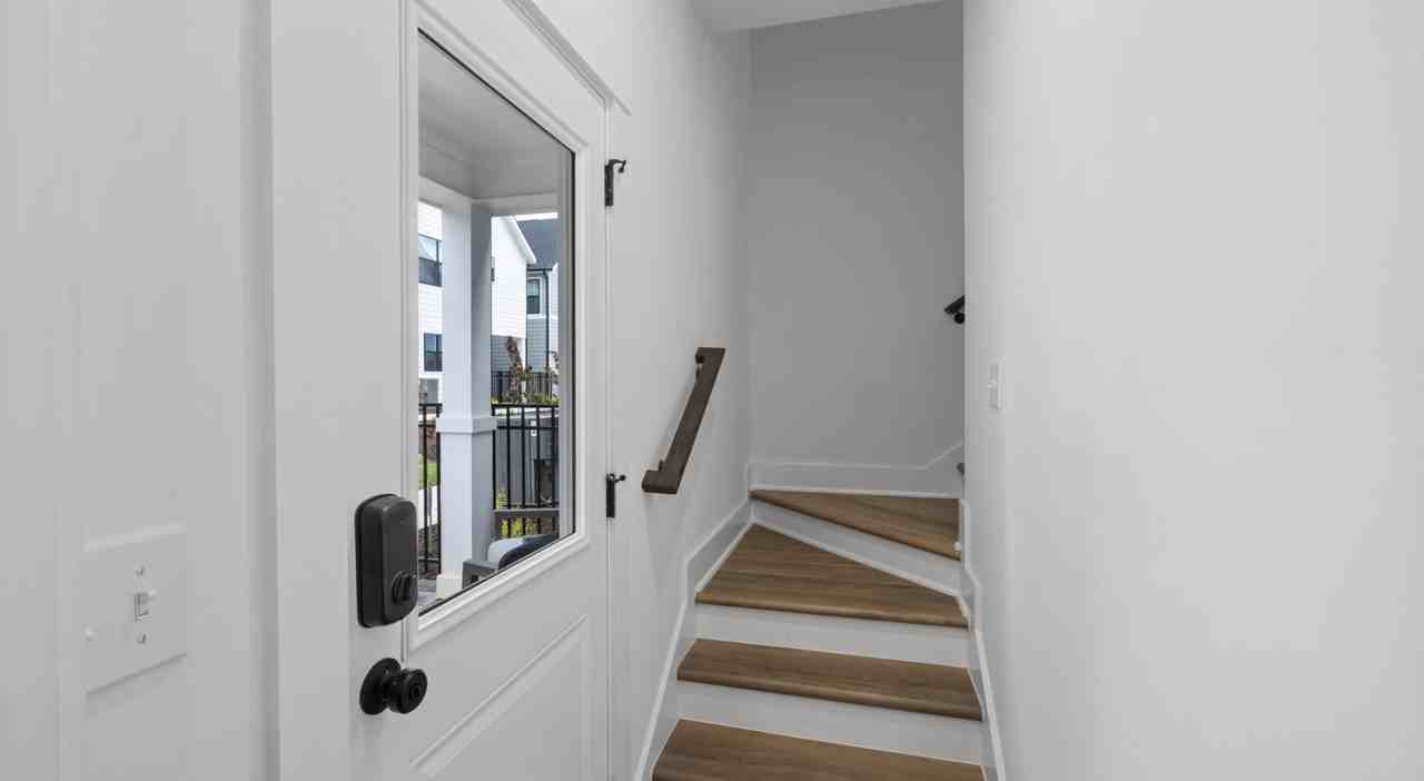 204 S Swain St #NA - Photo 6 of 20
