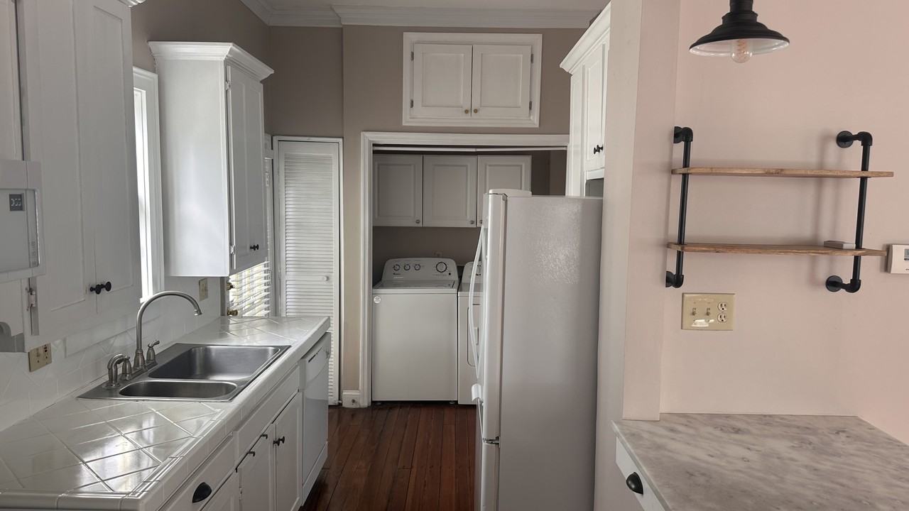 901 Jefferson St - Photo 6 of 20