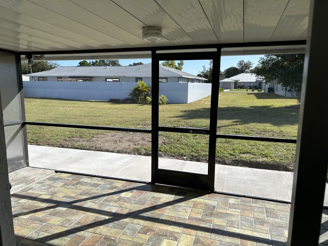 501 Ne 24th Pl #501 - Photo 4 of 8