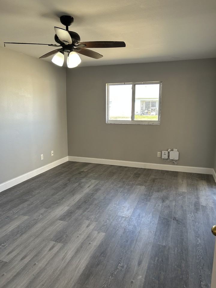 501 Ne 24th Pl #501 - Photo 5 of 8