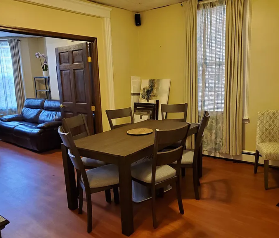 1117 23rd St #1 - Photo 3 of 20