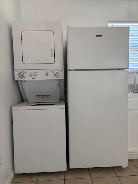 411 8th St #B - Photo 3 of 15