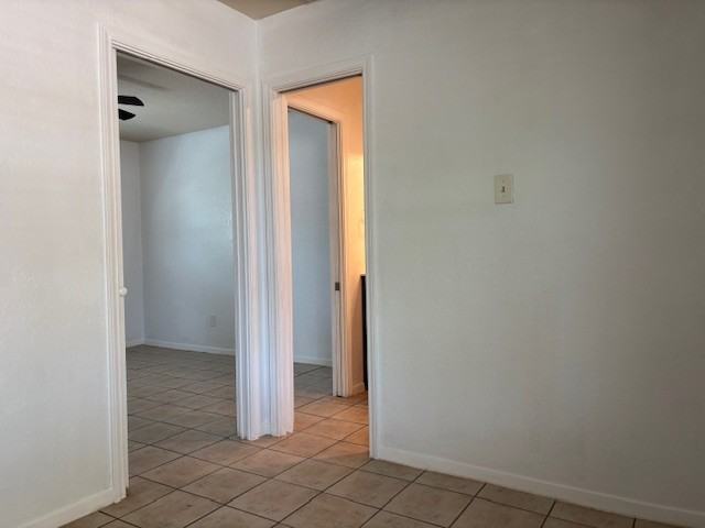 411 8th St #B - Photo 6 of 15