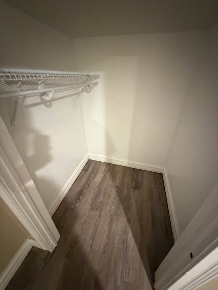 4946 West School Street #G - Photo 3 of 9