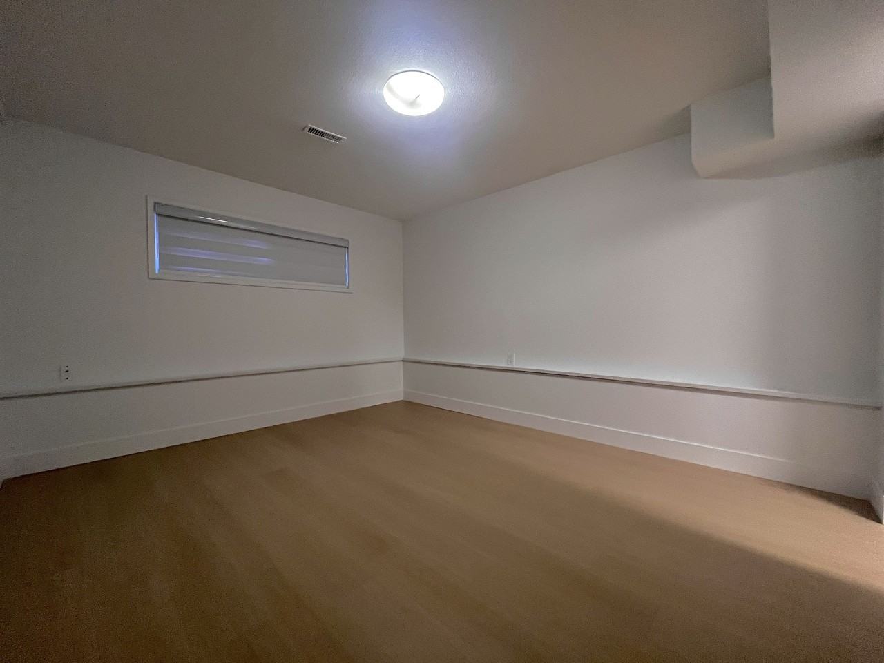 19900 55 A Avenue - Photo 2 of 14