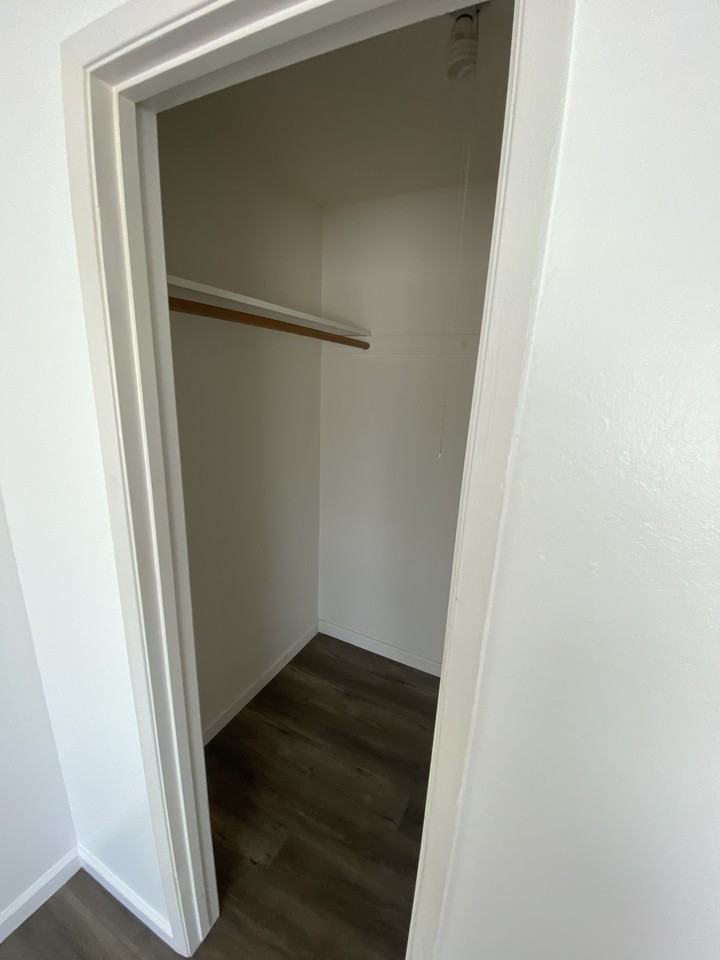 685 Iris Ave #40 - Photo 6 of 10