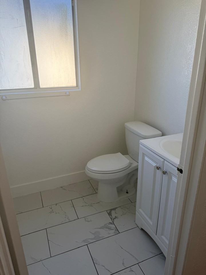 280 Flint Court - Photo 4 of 11