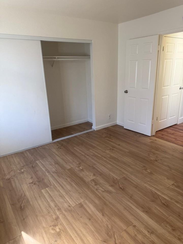 280 Flint Court - Photo 7 of 11