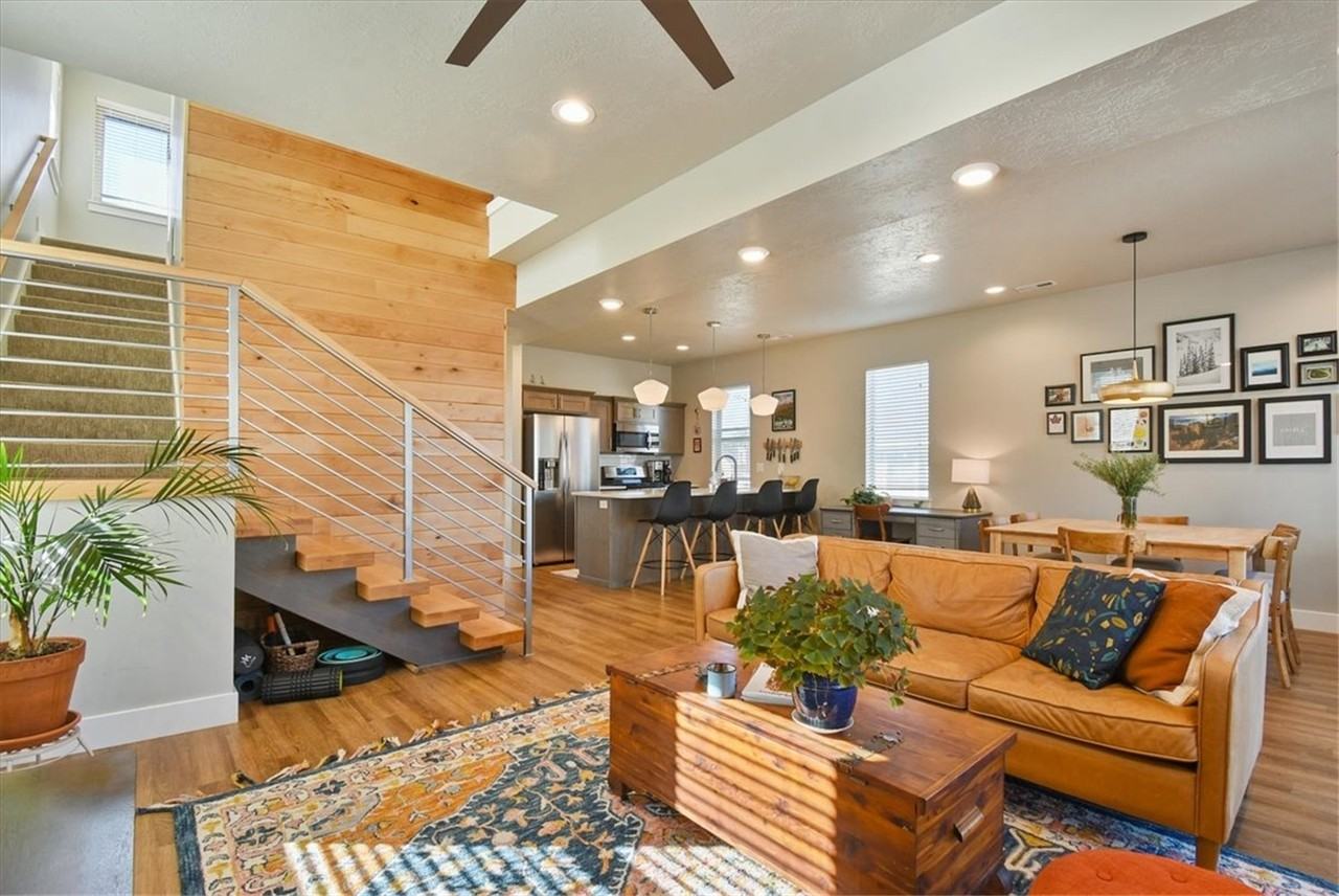 514 S 22Nd St - Photo 6 of 22