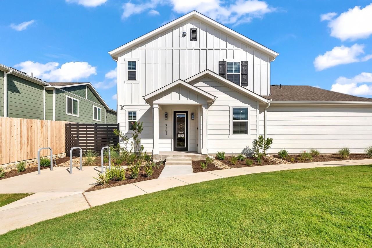 BB Living Easton Park - Photo 2 of 40