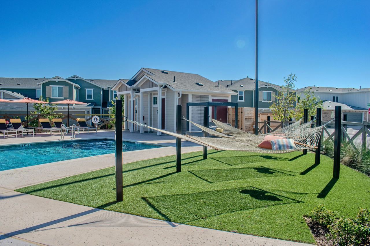 BB Living Sweetwater Crossing - Photo 2 of 25