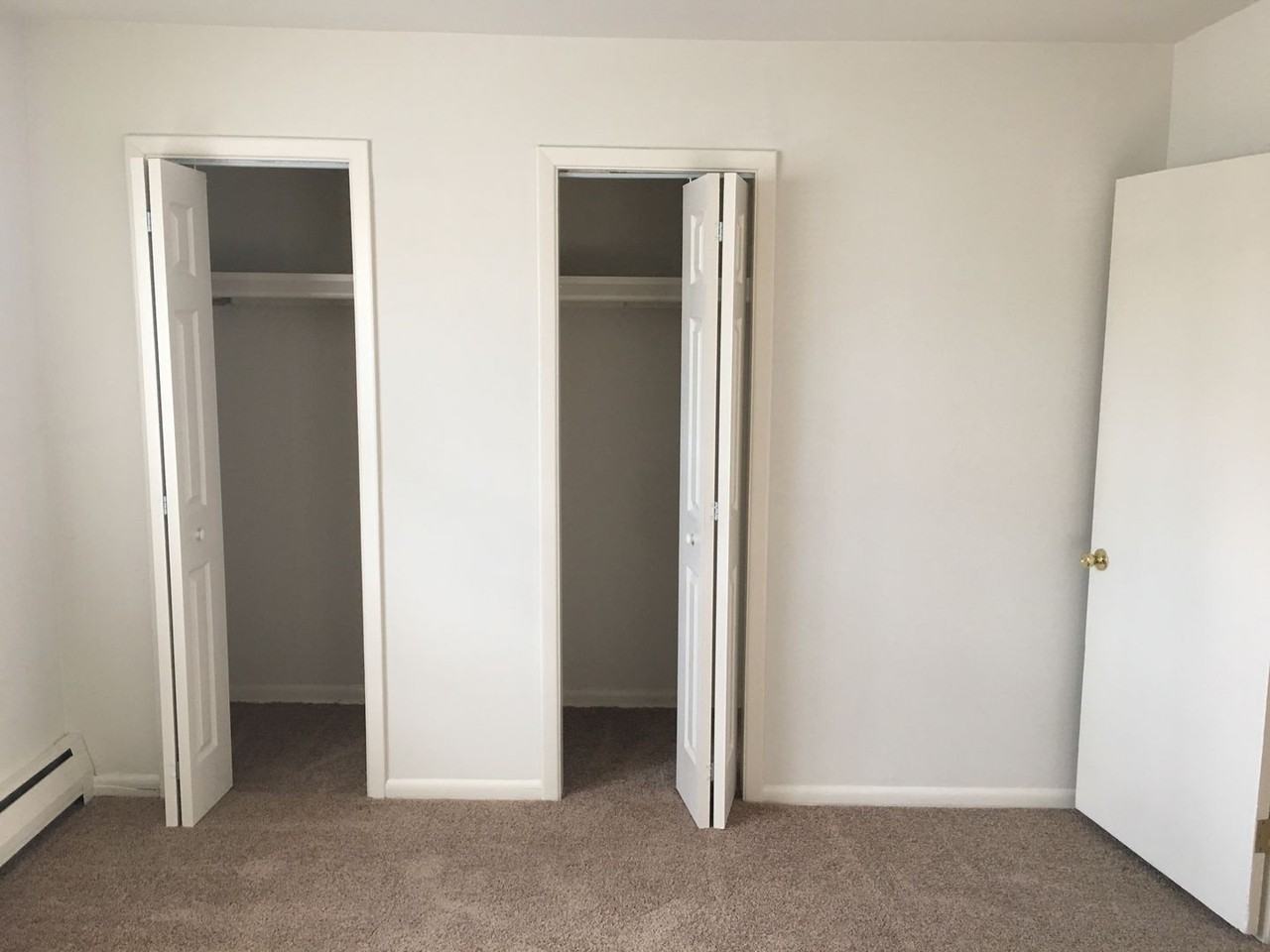 Prospect Court Apartments - Photo 3 of 14