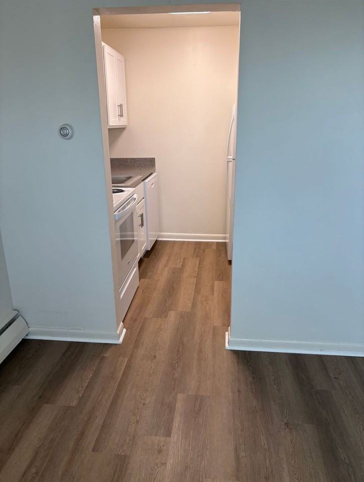 Prospect Court Apartments - Photo 4 of 14