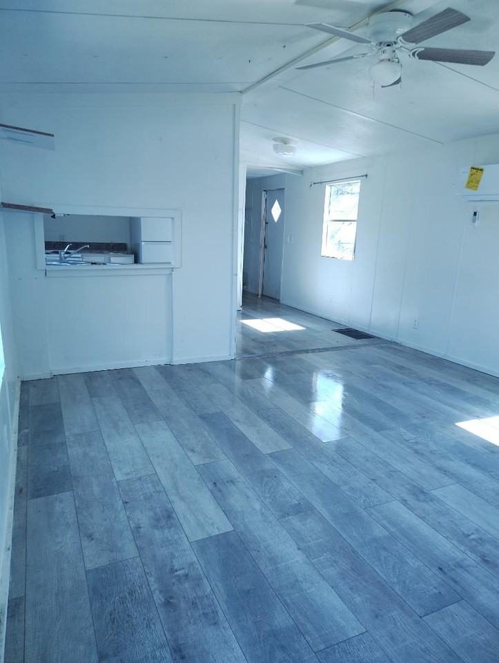 Scattered Oaks - Photo 2 of 10