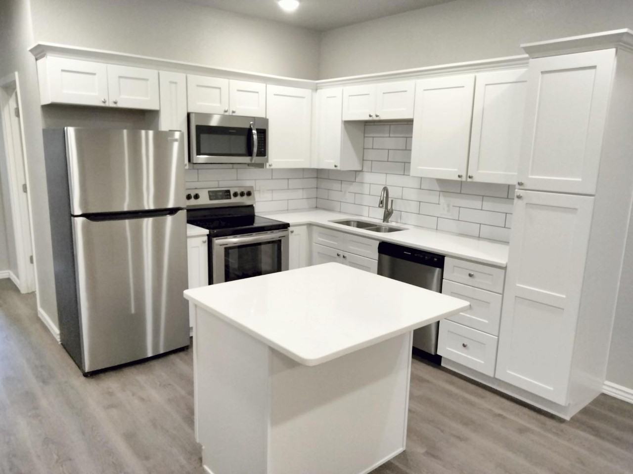 1308 Sonora Rd - Photo 2 of 20