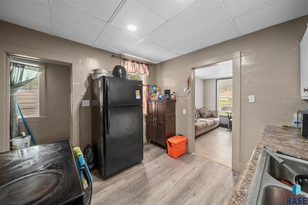 902 W 8th St, Sioux Falls SD - Photo 3 of 7