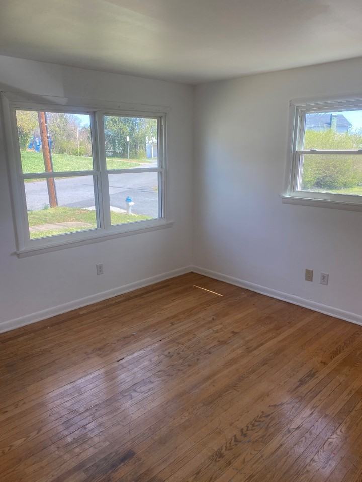 1821 Taylor St - Photo 6 of 20