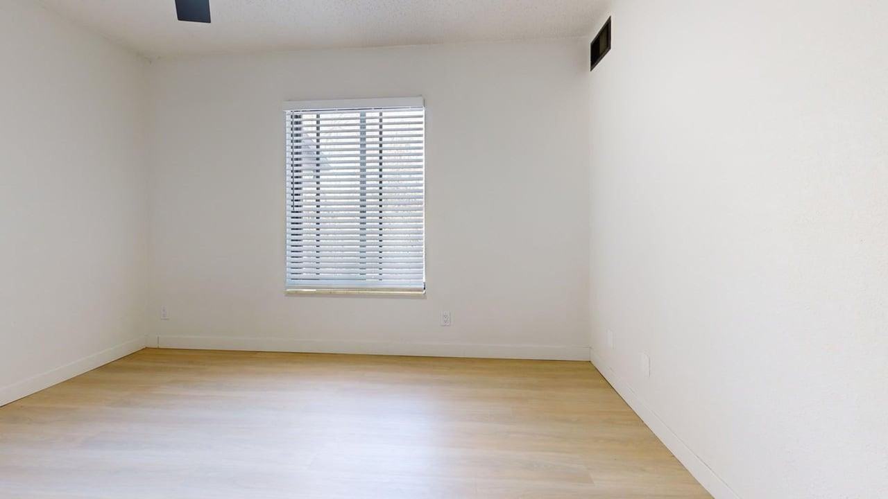 215 E Arbor (Bismarck,ND) - Photo 2 of 28