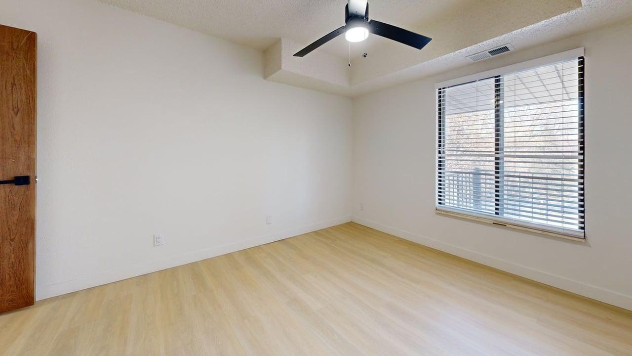 215 E Arbor (Bismarck,ND) - Photo 3 of 28