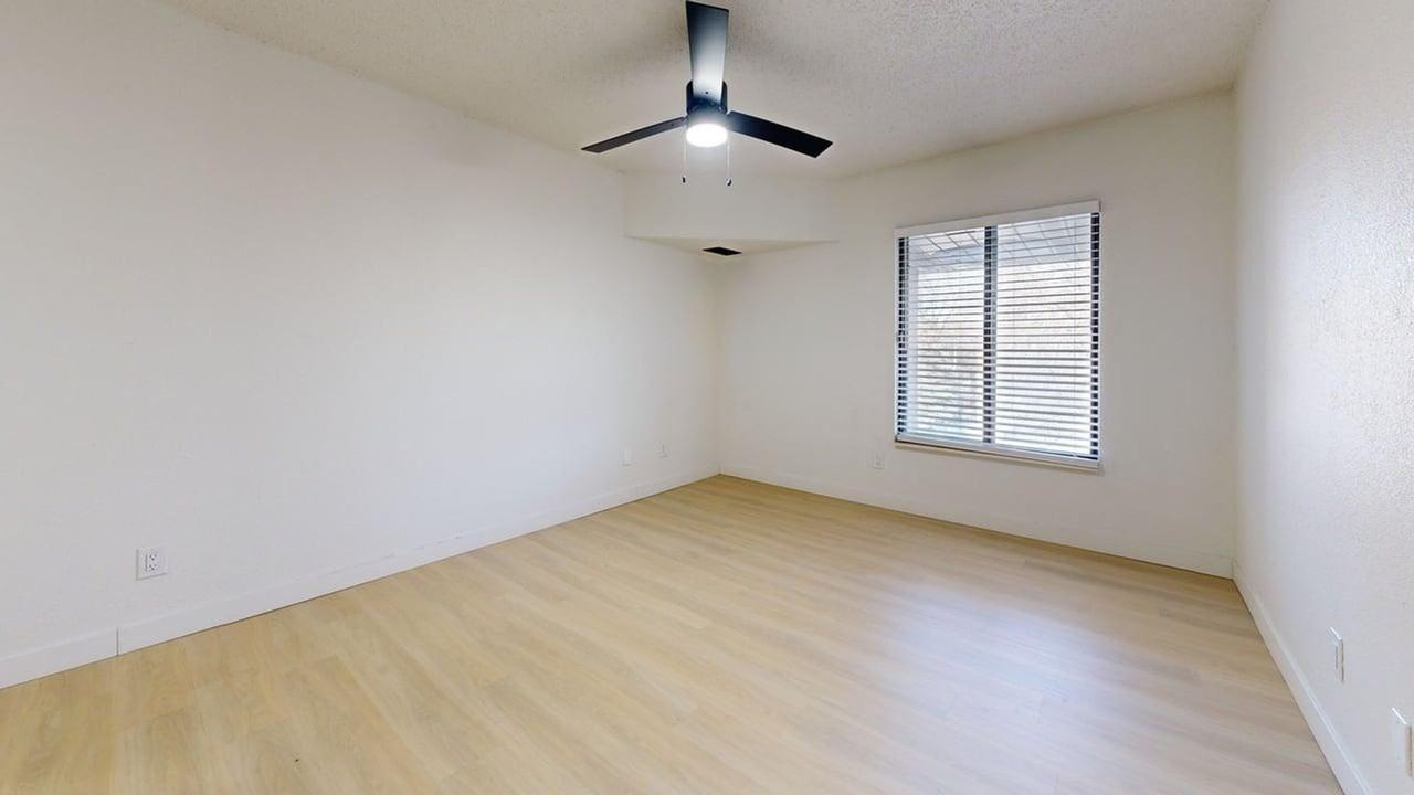 215 E Arbor (Bismarck,ND) - Photo 4 of 28