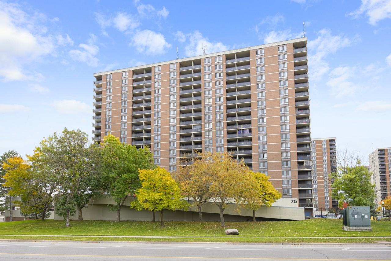 75 Charolais Boulevard - Photo 2 of 19