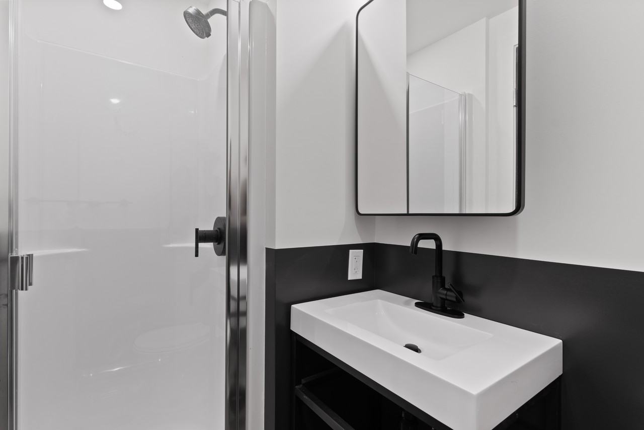 ALMA Gastown - 455 Abbott Street - Photo 2 of 22