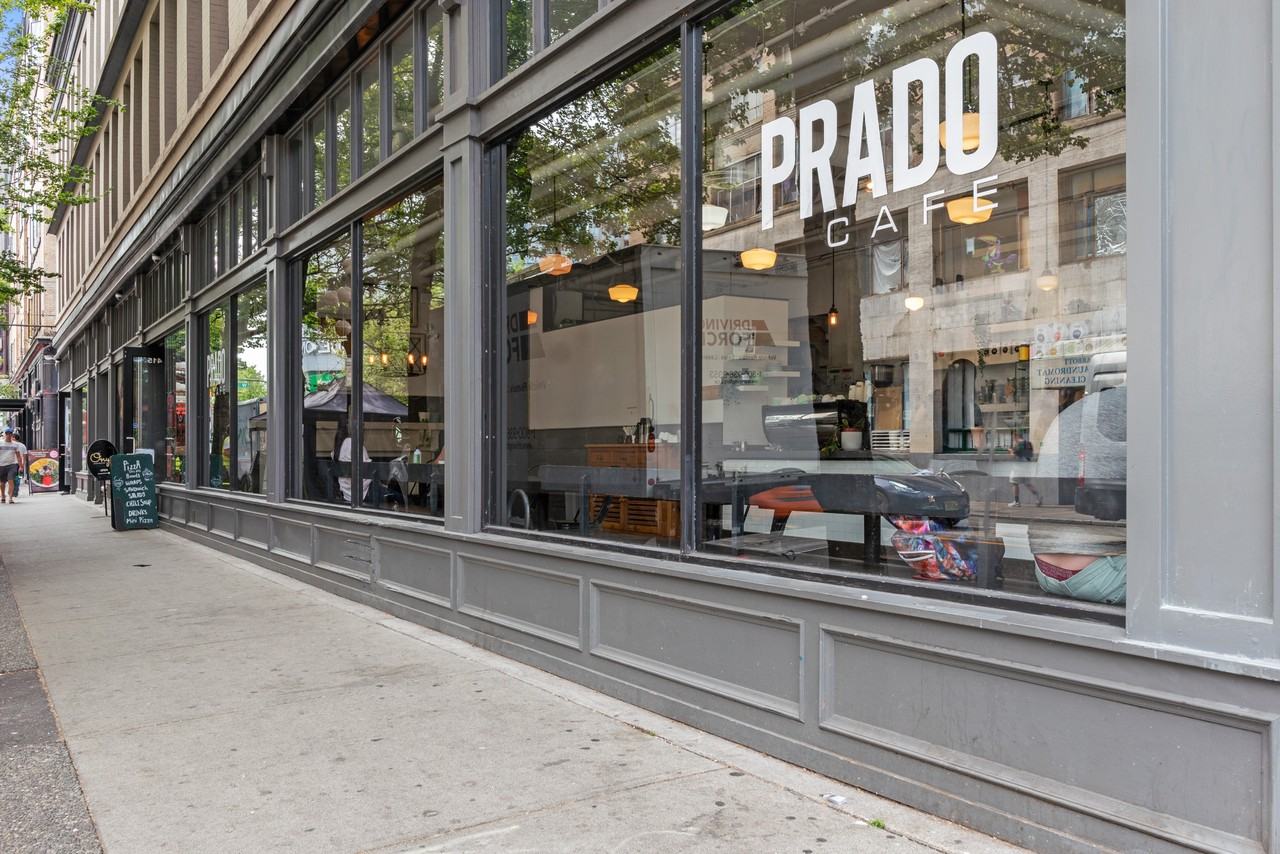 ALMA Gastown - 455 Abbott Street - Photo 5 of 22