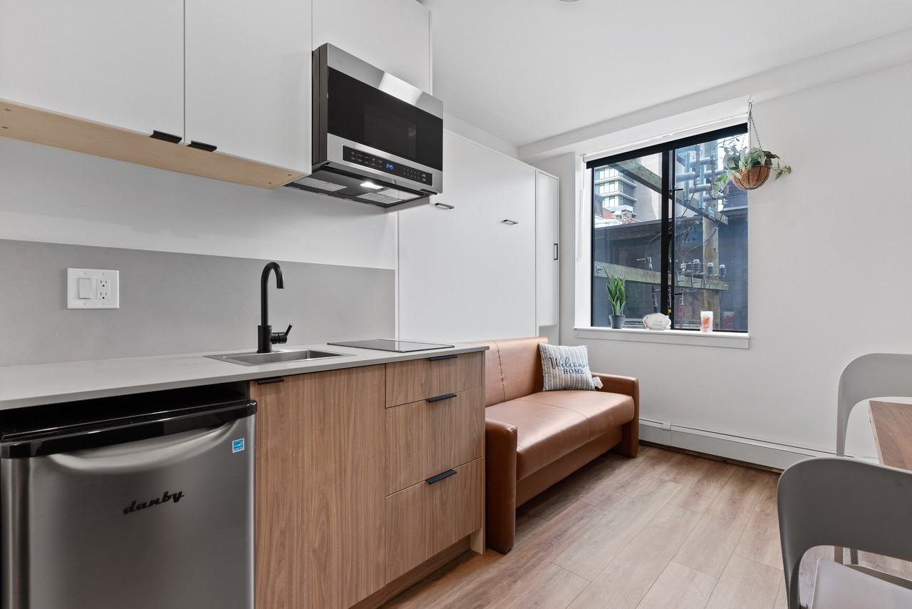 ALMA Gastown - 455 Abbott Street - Photo 7 of 22