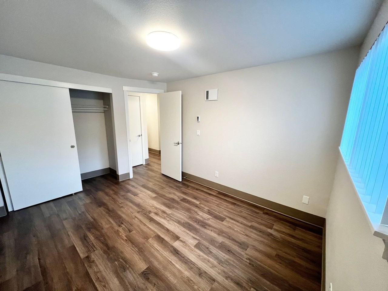 Cougar Creek Apartments - Photo 6 of 9