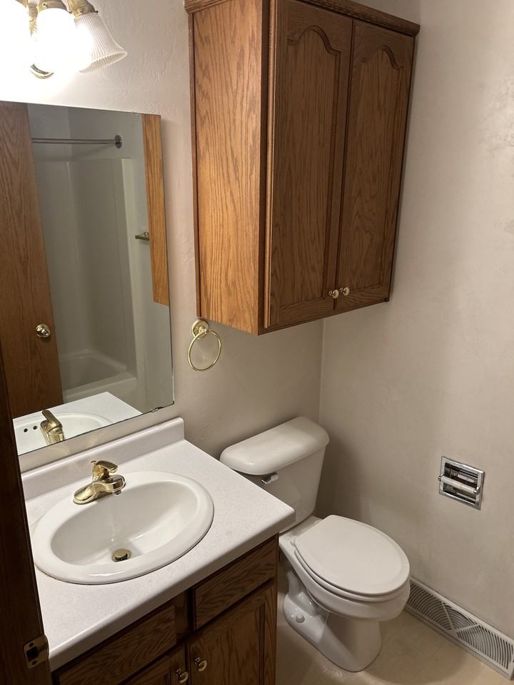 700 Parkview Rd #700 - Photo 5 of 14