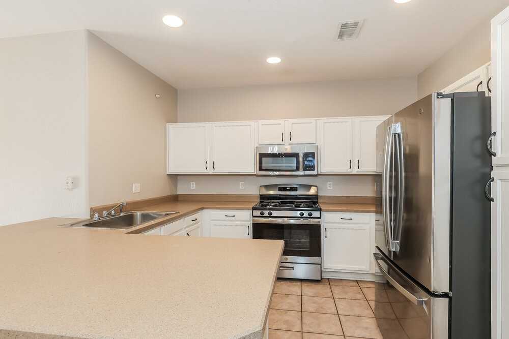 11217 W Berkeley Rd - Photo 6 of 16