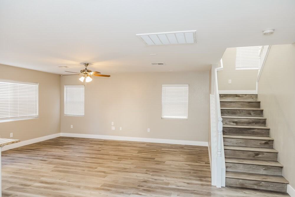 7310 Prussian Green St - Photo 5 of 17