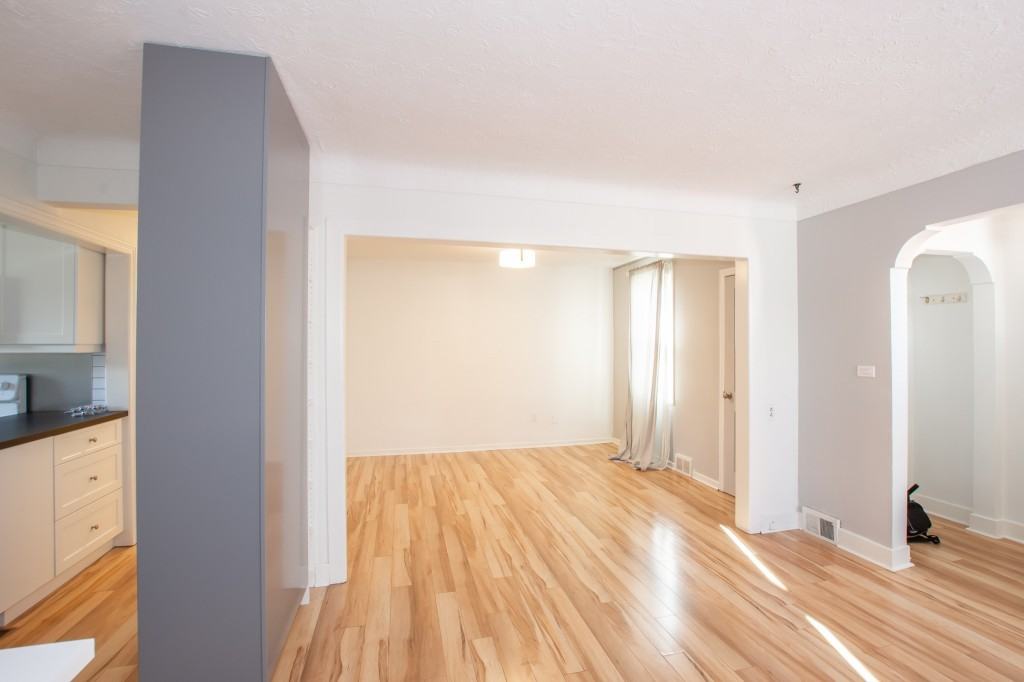 8 West Lynn St - Photo 6 of 20