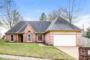 featured image of 8731 Oak Trail Ln