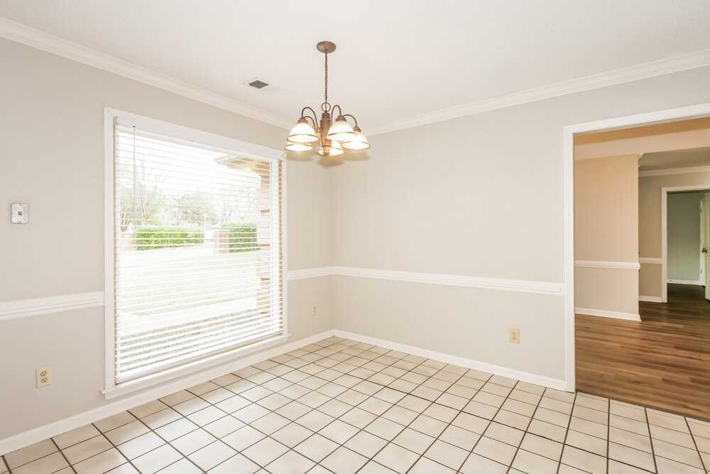 8731 Oak Trail Ln - Photo 7 of 16