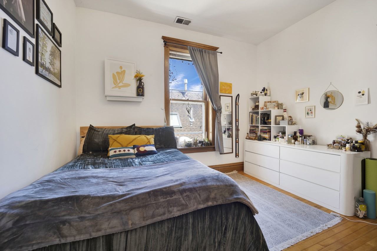 3135 North Clifton Avenue #O2 - Photo 6 of 15